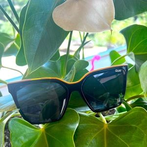 Quay Australia Level Up in Black and Gold